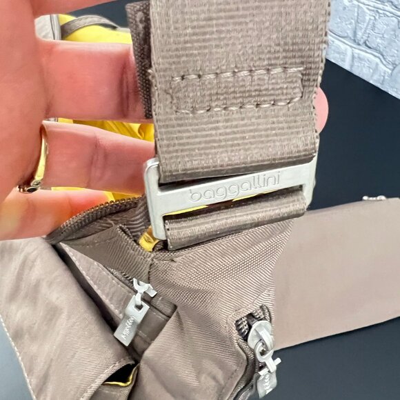 Baggallini Taupe Crossbody Bag - Picture 8 of 11